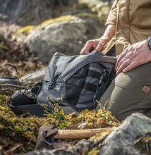 Laden Sie das Bild in den Galerie-Viewer, BUSHCRAFT HAVERSACK BAG - CORDURA
