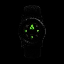 Laden Sie das Bild in den Galerie-Viewer, WRIST COMPASS T25
