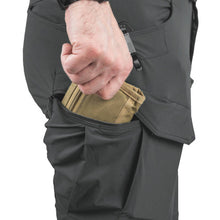 Laden Sie das Bild in den Galerie-Viewer, OTS (OUTDOOR TACTICAL SHORTS) 11&quot; - VERSASTRECTH LITE
