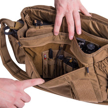 Laden Sie das Bild in den Galerie-Viewer, URBAN COURIER BAG LARGE® - CORDURA®
